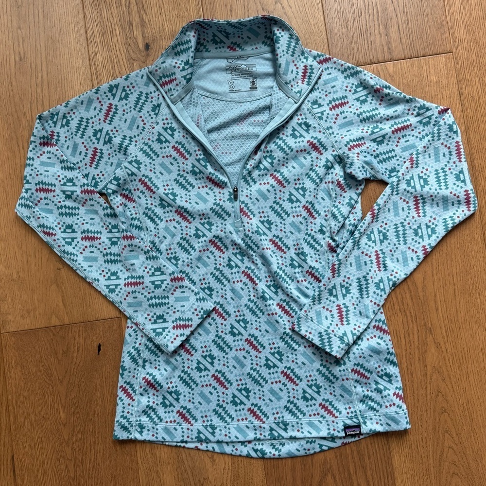Patagonia Capilene Midweight Zip-Neck Baselayer Top - Small - Blue Geo - EUC